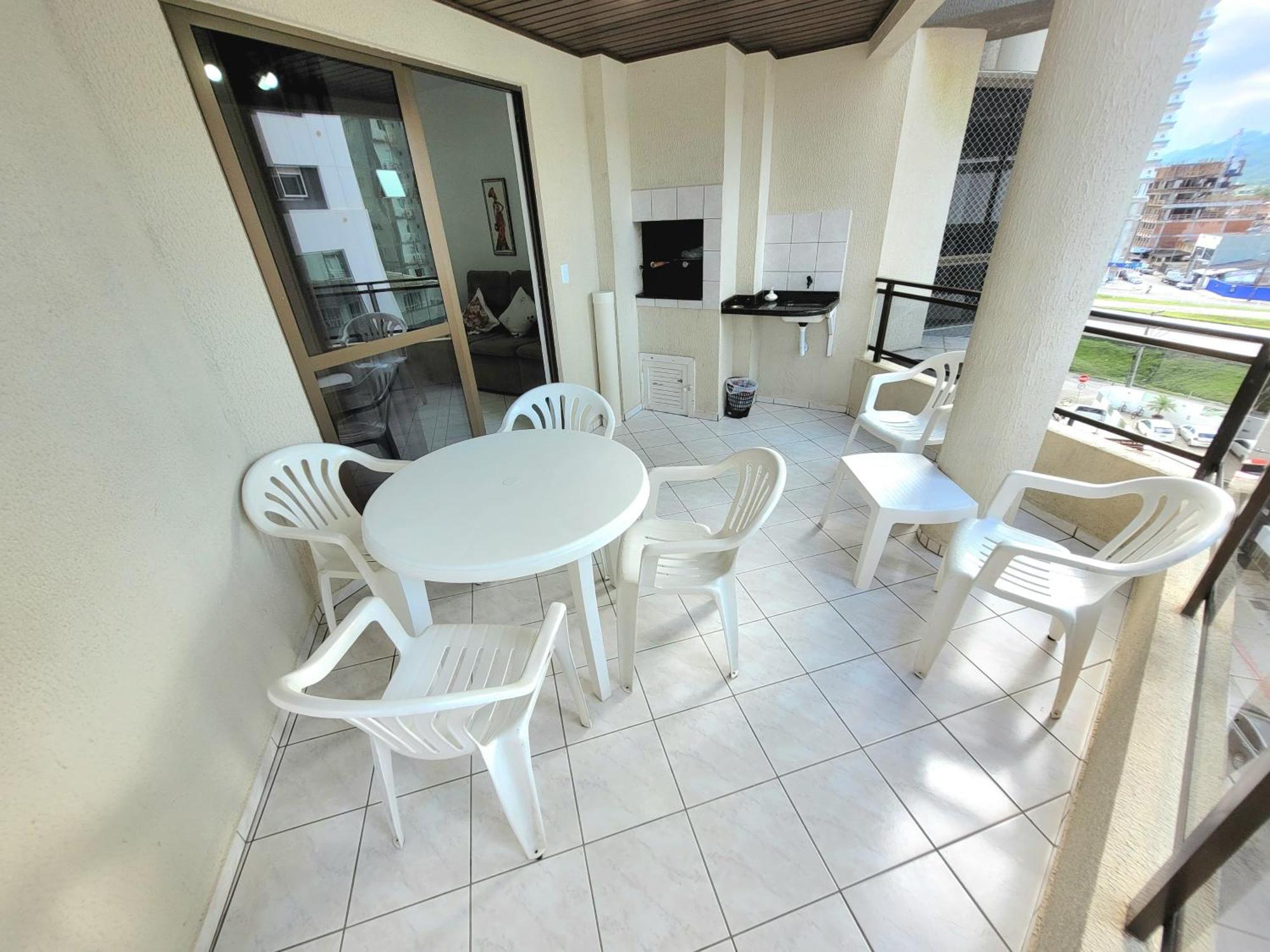 Apartamento 200 Metros Da Praia 03 Quartos Com Ar Condicionado - Meia Praia - Itapema Eksteriør billede